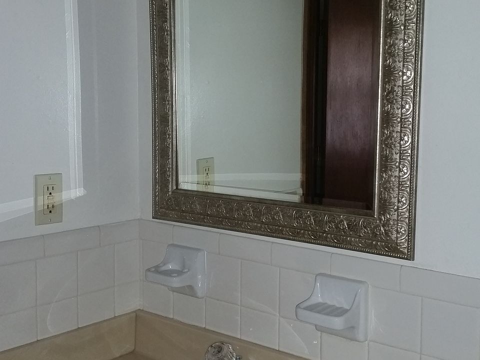 2nd image of 2532 NW 6th St