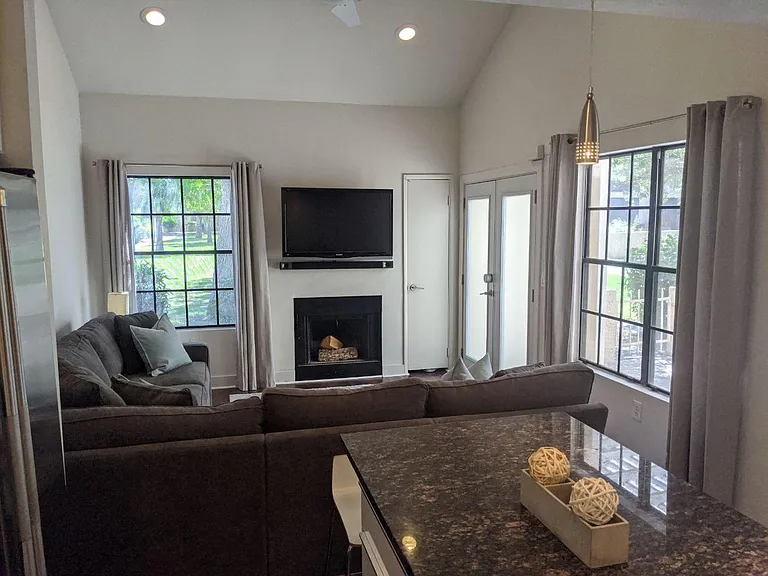 602 N May St #45 — Photo 14
