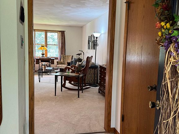 5th image of 1236-1238 Somerset Ct