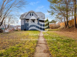 349 James St, Springdale, PA 15144