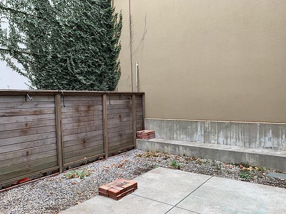 3rd image of 400 Spear St APT 113
