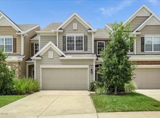 3950 Lionheart Dr, Jacksonville, FL 32216