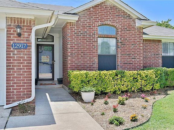 3rd image of 12917 Westpark Pl