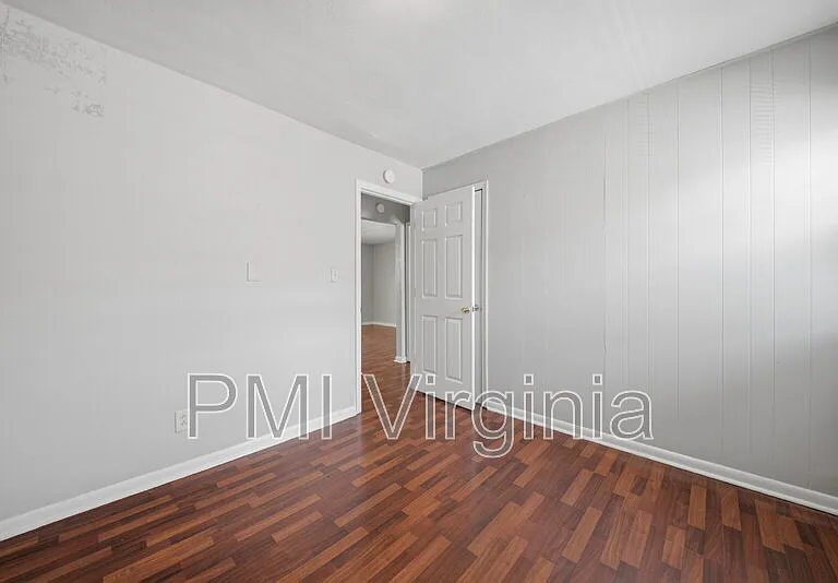 417 E Little Creek Rd #4 — Photo 11