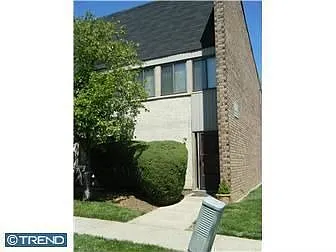 4806 Oxford Ct photo 1