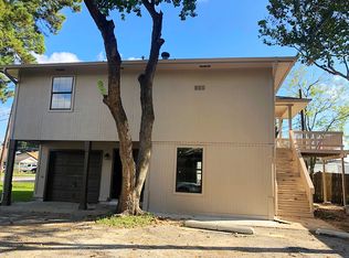 115 9th Ave #2, Nederland, TX 77627