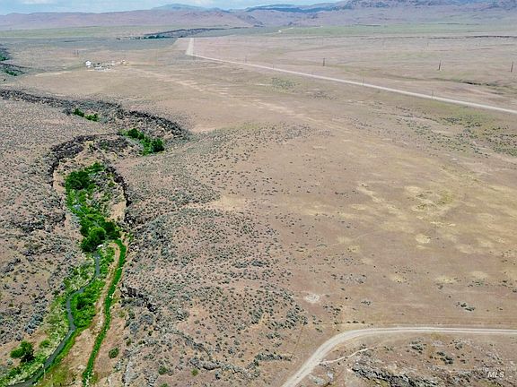 3rd image of Canyon Creek Rd