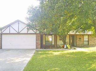 2601 Boulder Dr, Corinth, TX 76210