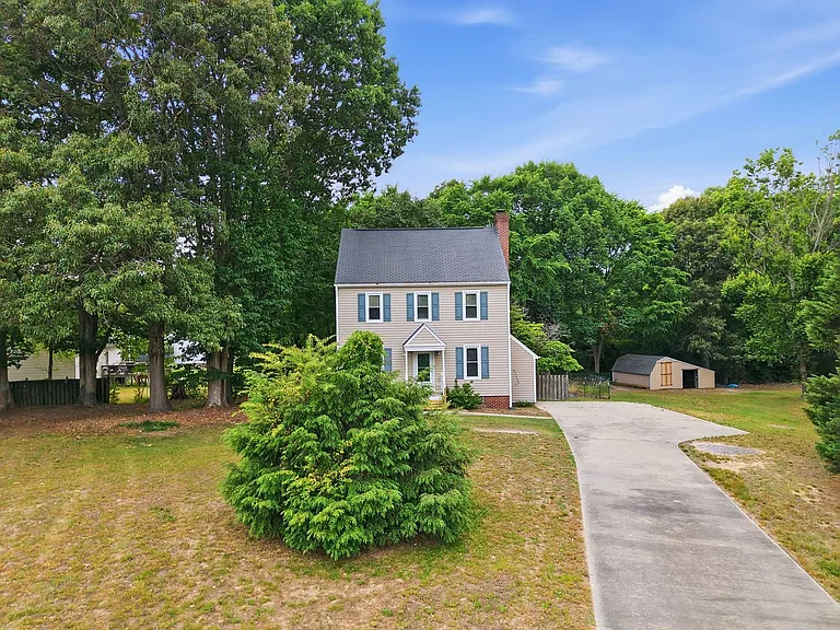 1000 Hornbuckle Ct — Photo 3