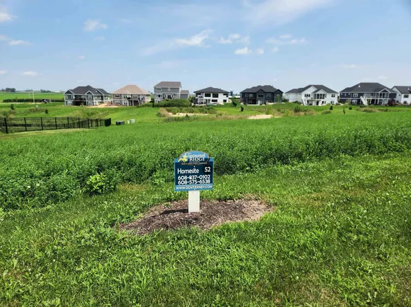 817 Valley Rd, Dane, WI 53529