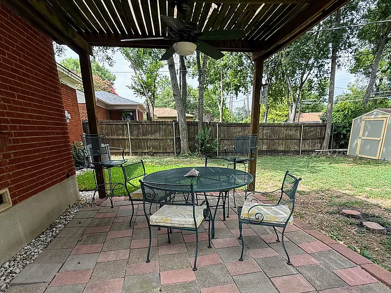 10325 Newcombe Dr — Photo 14