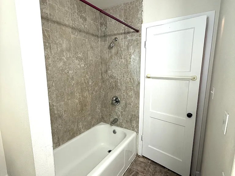 504 Barth Ave #504 — Photo 14