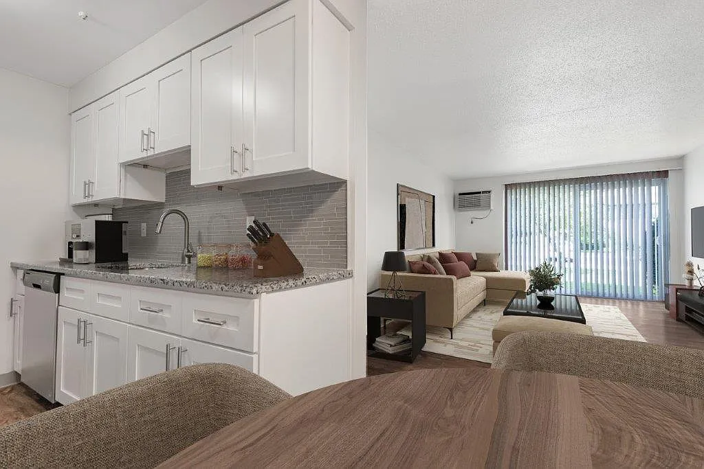 Crossroads Apartment and Townhomes — Photo 2
