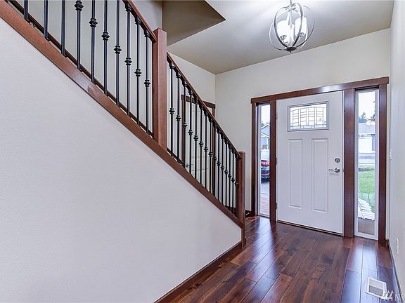 3rd image of 1151 Central Dr