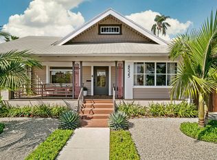 4525 Abbey Pl, Los Angeles, CA 90019