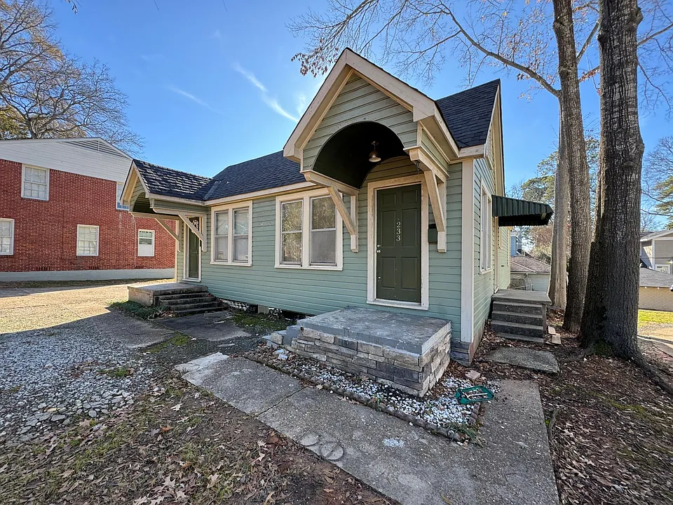 233 Kings Hwy