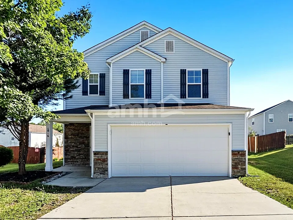 1016 Naylor Rd
