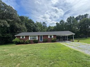 6778 Eldred Rd, Walkertown, NC 27051