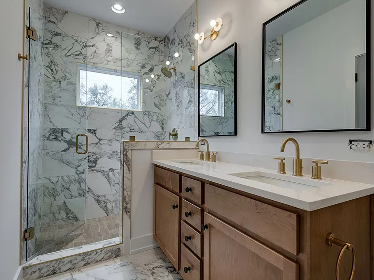 862 W Sharpe Ave #1 — Photo 26