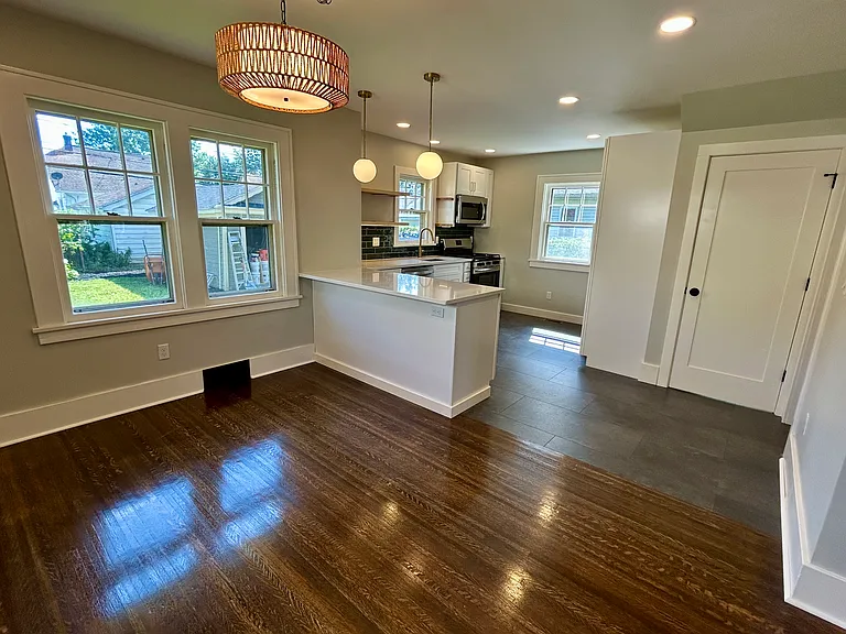 329 Somershire Dr — Photo 5