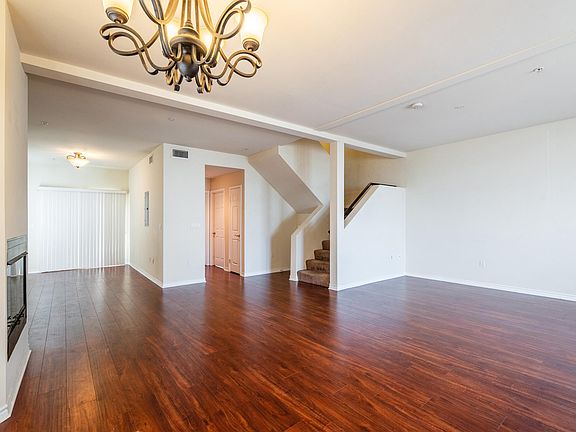3rd image of 11630 Hamlin St APT 8