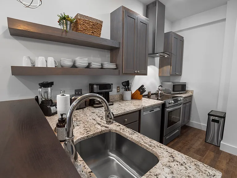 133 W Main St #3 — Photo 4