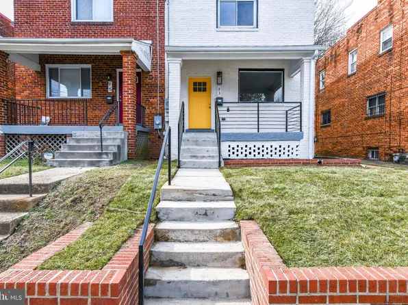 93 55th St SE, Washington, DC 20019