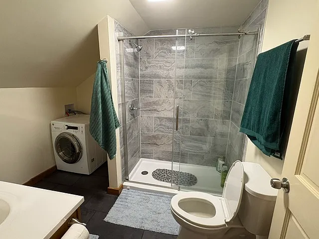 27 Ash Ave — Photo 4