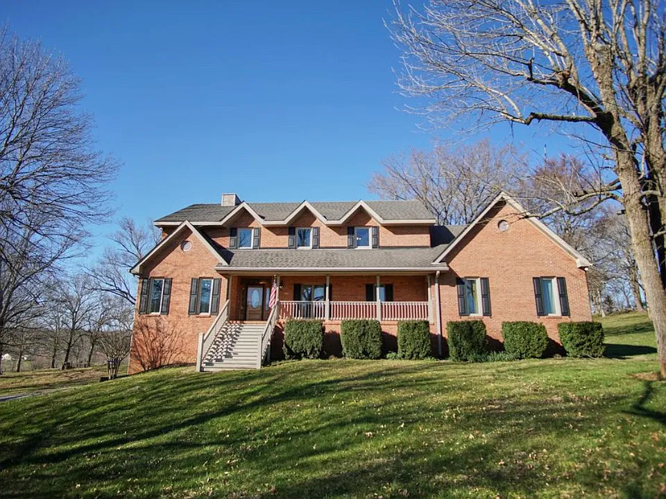1904 Evergreen Rd