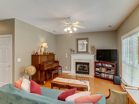 4th image of 119 Northpark Ave