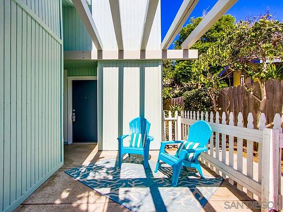 4th image of 4762 Pescadero Ave