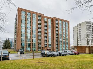 1225 N Shore Blvd E #709, Burlington, ON L7S1Z6