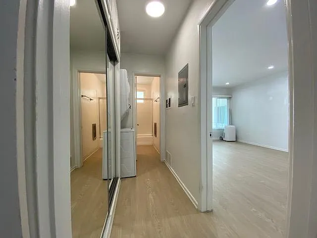 1837 N Gramercy Place — Photo 13