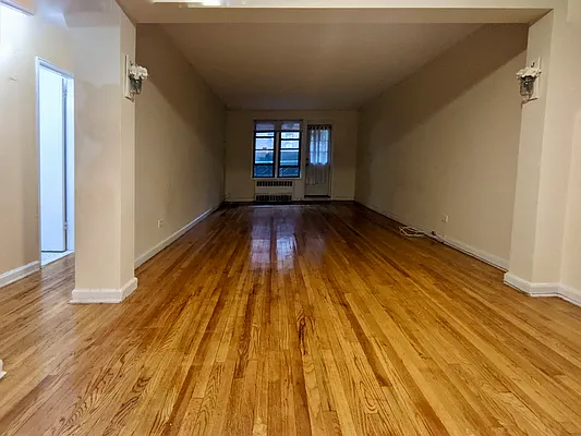 Rented by Avenues Real Estate | media 8