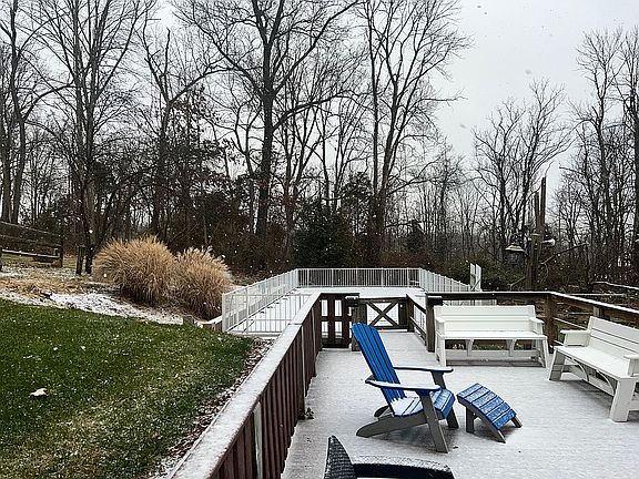 5th image of 214 Hollowbush Ln
