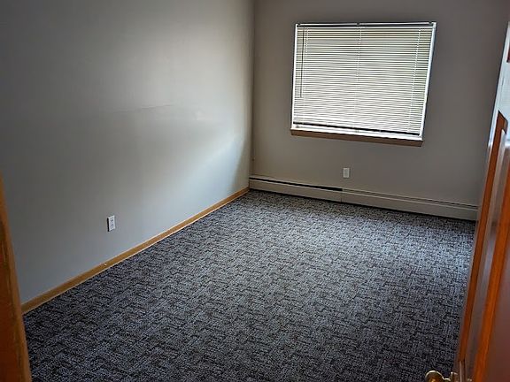 3rd image of 2820 W Kilbourn Ave #107