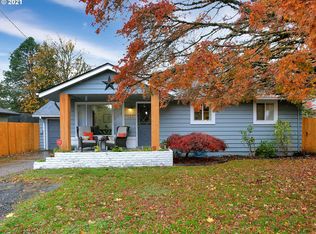 161 Canemah Rd, Oregon City, OR 97045