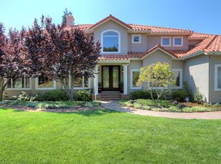 1380 Villa Dr, Los Altos, CA 94024