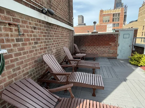 333 East 45th Street image 13 of 14