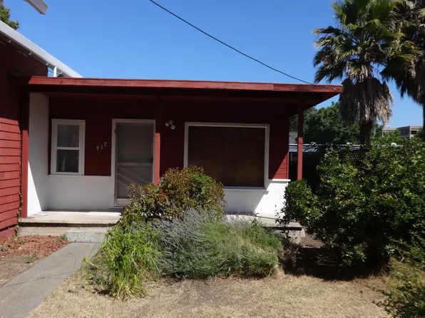 917 Henrietta St #1, Martinez, CA 94553