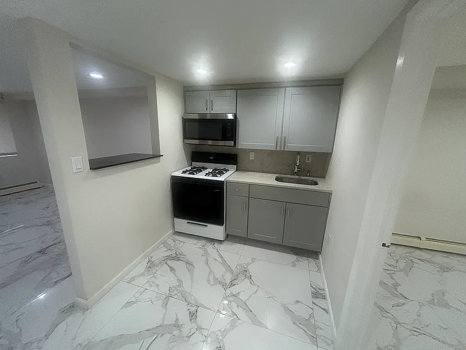 9924 67th Ave #WALK-IN