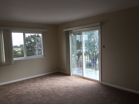 5th image of 512 Richmond Dr APT 4