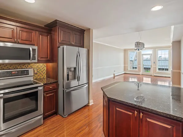 207 Shearwater Ct West image 6 of 33