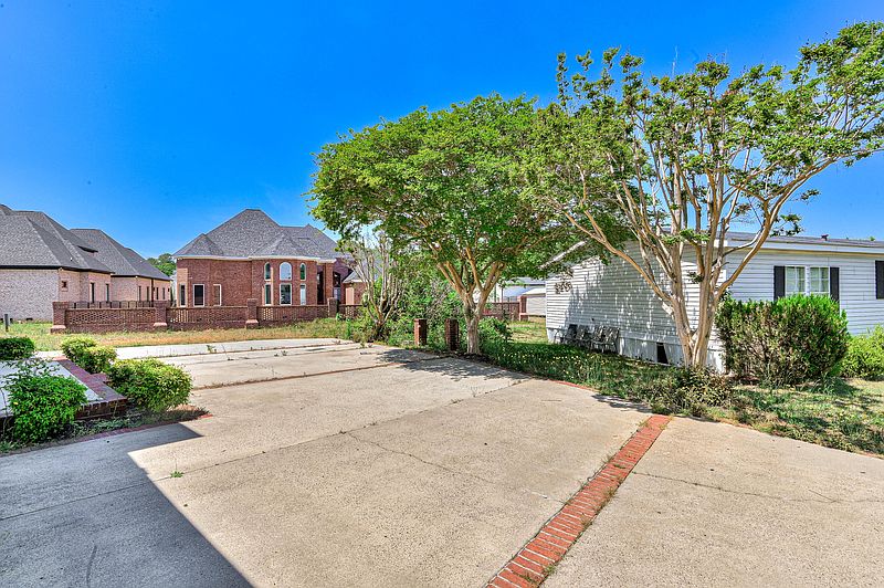 Property photo 35