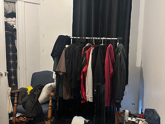 3rd image of 141 N Park Ave APT 2