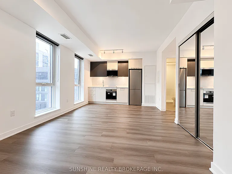 10 Oak St #609 — Photo 6