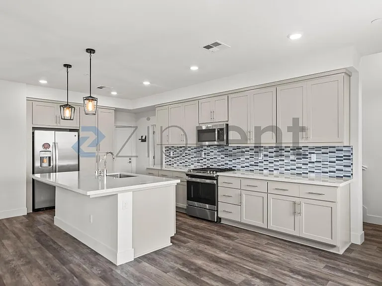 9532 Seawind Way — Photo 11
