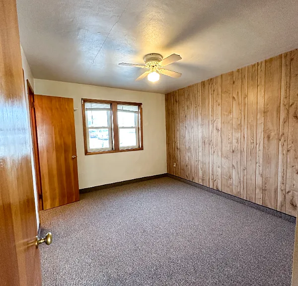 212 E 1st St #1 — Photo 7