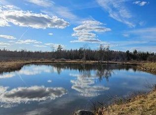 1075 Sunset Ave, Glenburn, ME 04401