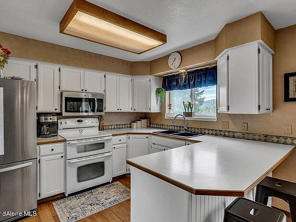 15365 S Potter Rd Coeur D Alene Id 83814 Mls 21 3934 Zillow
